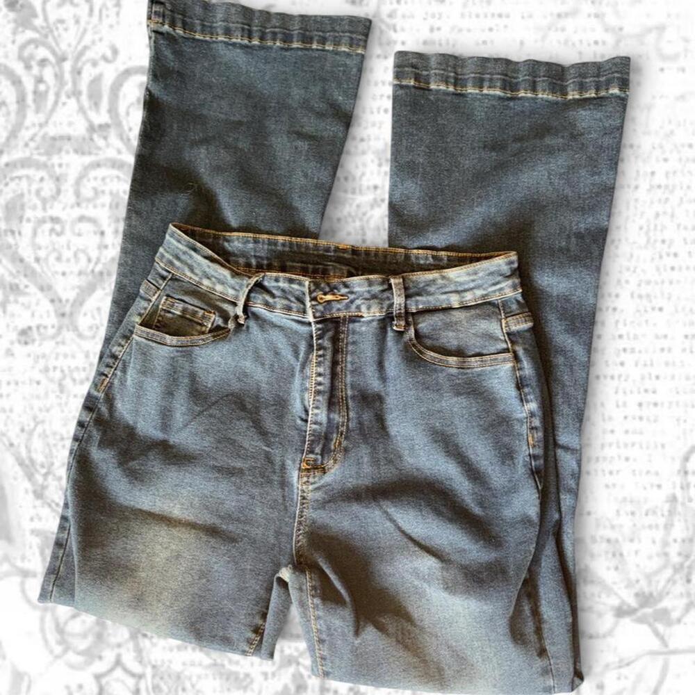 flared y2k jeans